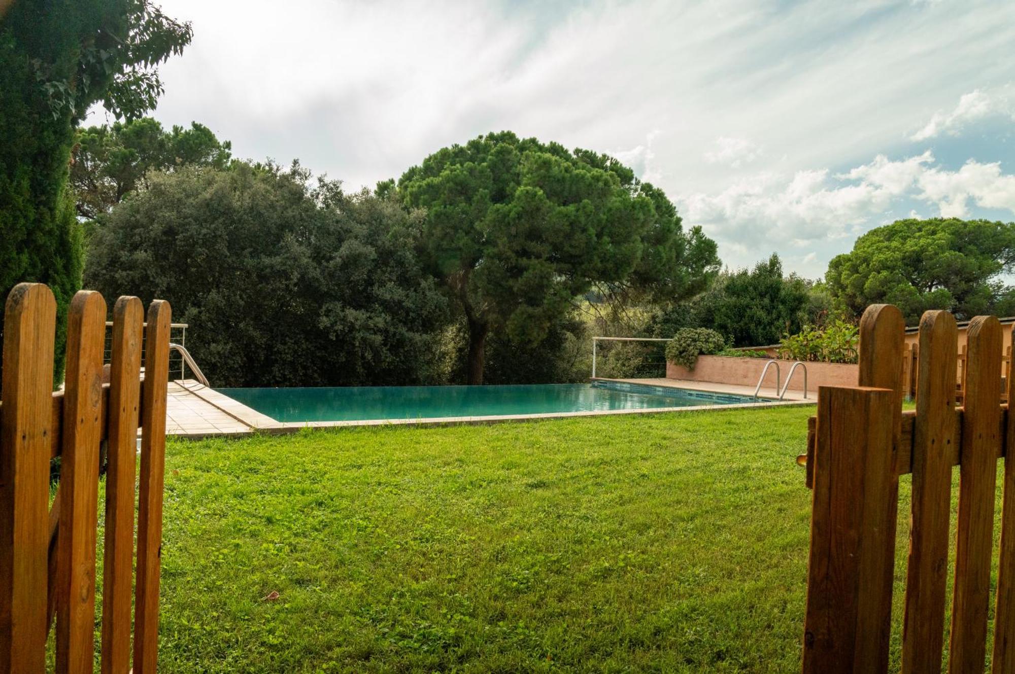 Casa Rural El Bruguer Vell Santa Eulalia de Ronsana Luaran gambar